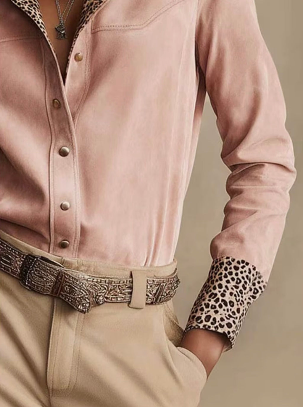 Chemise Femme Élégante Col Léopard Manches Longues