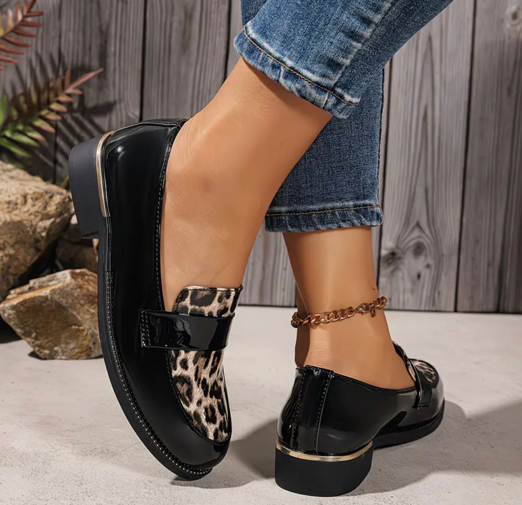 Mocassins Femme Vernis Noir Imprimé Léopard Chic