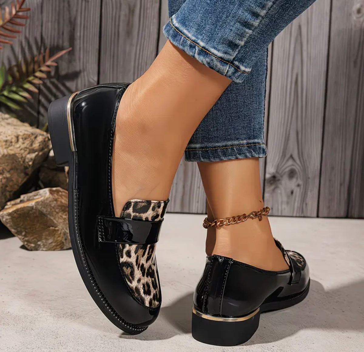 Mocassins Femme Vernis Noir Imprimé Léopard Chic