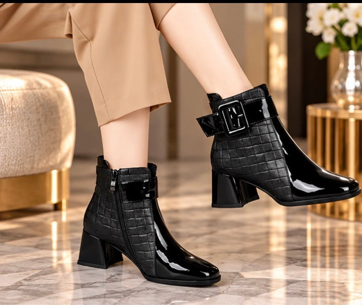 Bottines Femme Bi-Matière Vernies à Talon et Boucle