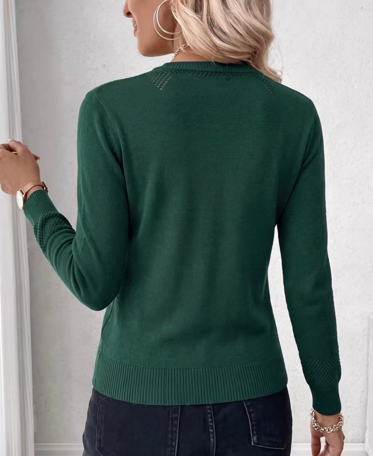 Pull Femme Chic Col V à Détails Ajourés – 7 Coloris Disponibles